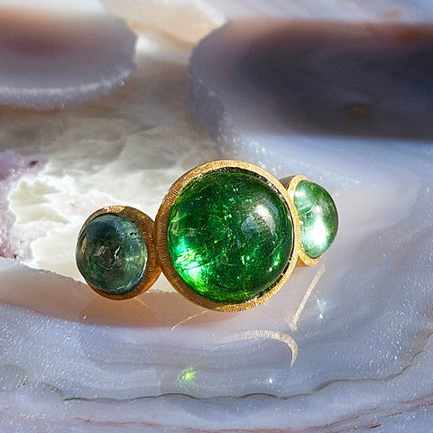 18k Solid Gold Green Tourmaline 3-STONE Cabochon Ring | Resonance Collection | Indulgems