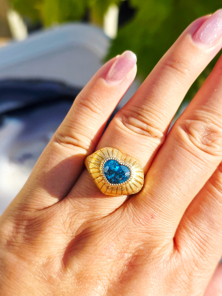 18k Solid Gold Blue Zircon Heart Gemstone Dome Ring | Indulgems | Hanabi Collection