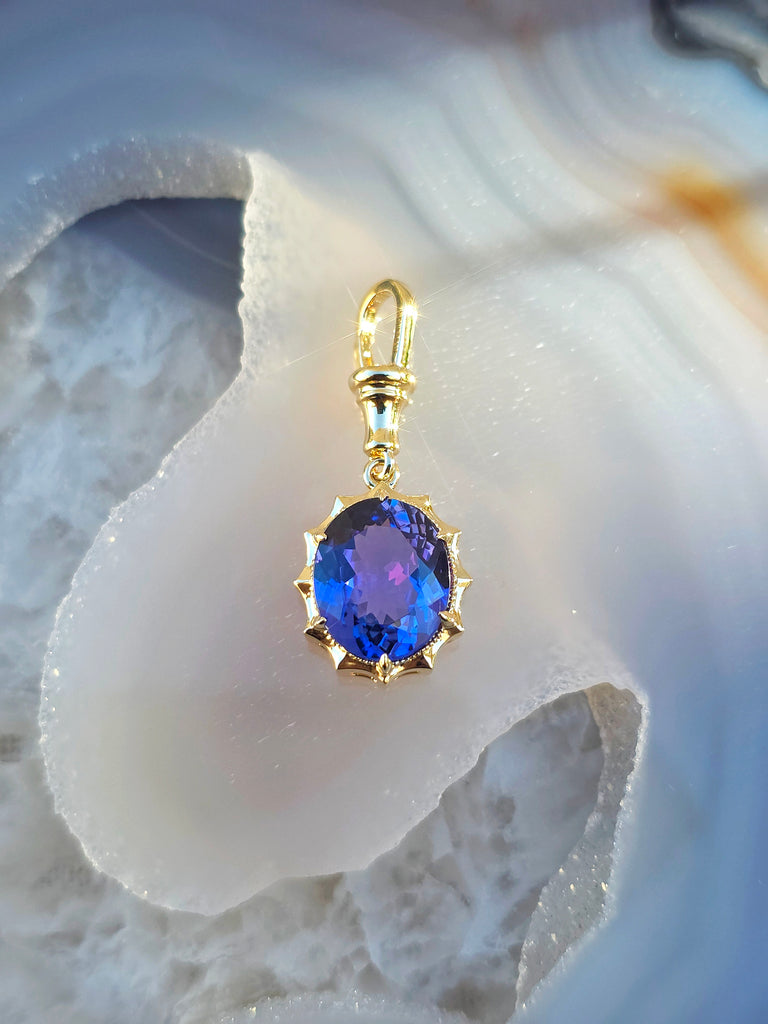 14k Yellow Gold 4.5 Carat Tanzanite Aurora Pendant | Indulgems