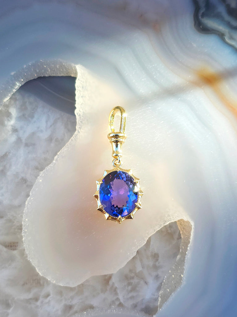 14k Yellow Gold 4.5 Carat Tanzanite Aurora Pendant | Indulgems