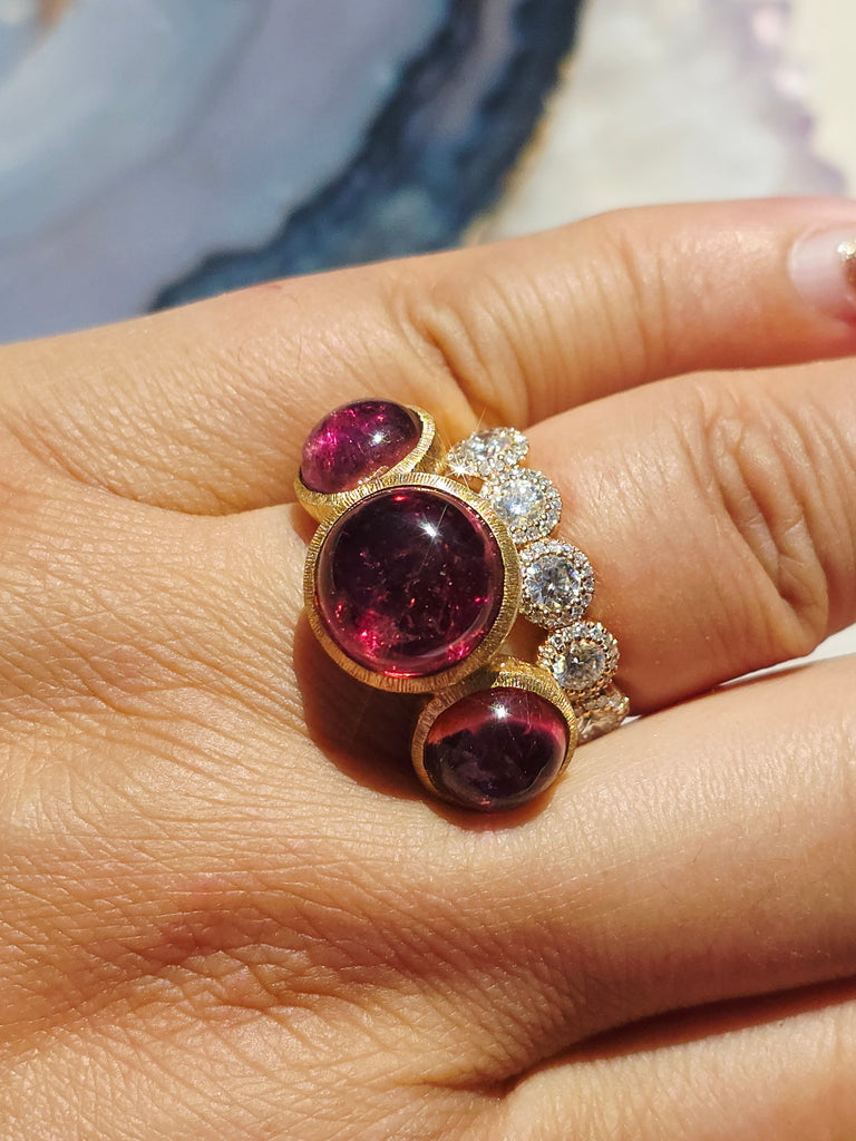 18k Solid Gold Pink Tourmaline Cabochon 3 Stone Ring Sz 11 | Resonance Collection | Indulgems