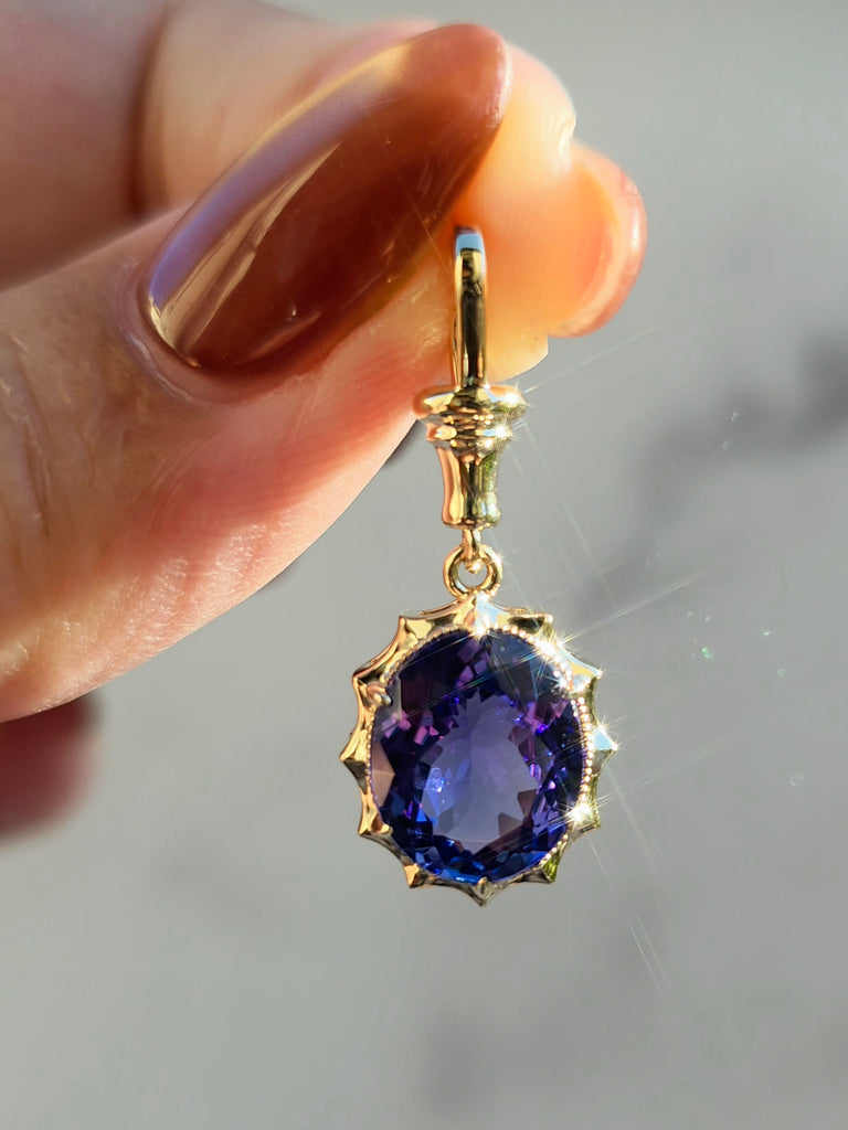 14k Yellow Gold 4.5 Carat Tanzanite Aurora Pendant | Indulgems