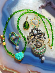 18k Solid Gold Emerald & Diamond Vintage Open Heart Pendant | Indulgems