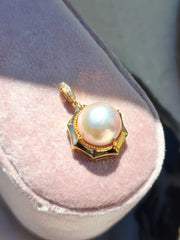 18k Solid Gold Large Freshwater Edison Pearl Pendant | Indulgems
