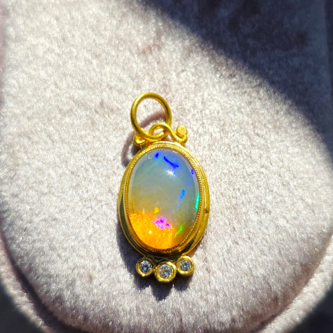 24K Yellow Solid Gold Ethiopian Opal Gemstone Cabochon Diamond Pendant