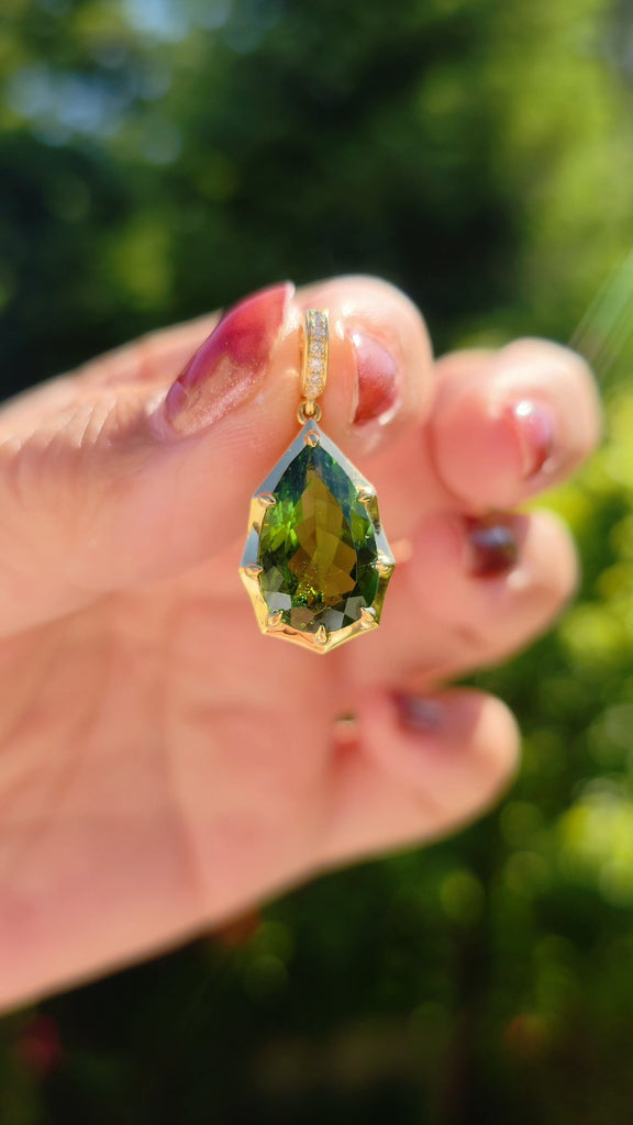18k Solid Gold Green Tourmaline Gemstone Pendant in Antique-inspired Setting | Indulgems | Designs in Real Gold