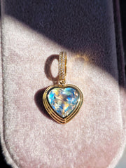 18k Solid Gold Madagascar Rainbow Moonstone Heart Pendant | Indulgems