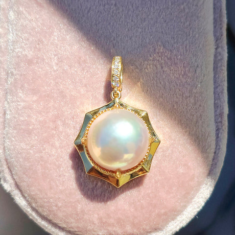 18k Solid Gold Large Freshwater Edison Pearl Pendant | Indulgems