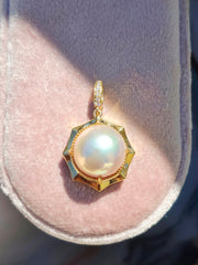 18k Solid Gold Large Freshwater Edison Pearl Pendant | Indulgems