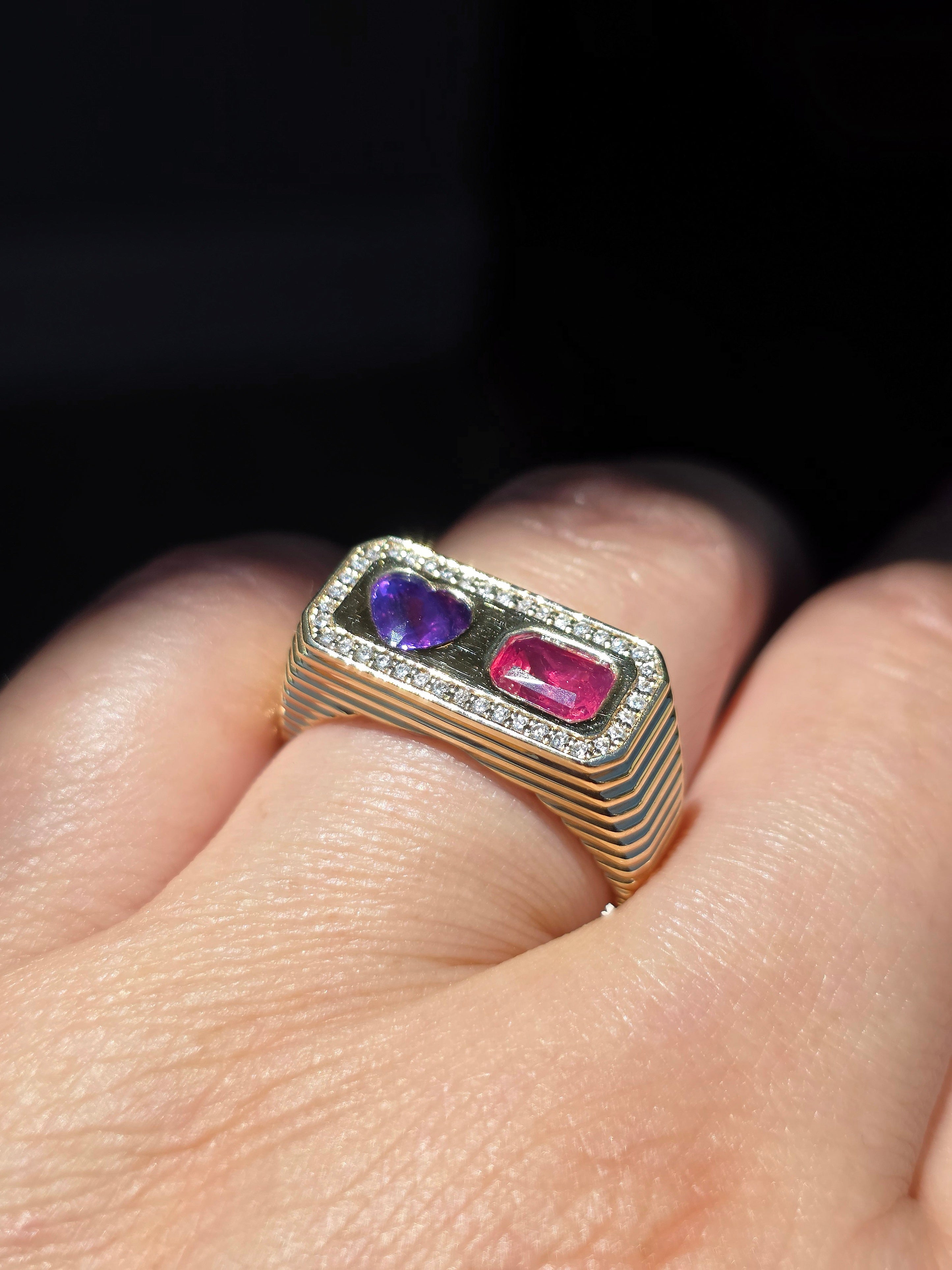 14k Yellow Gold Winza Parti Sapphire Heart & Mahenge Spinel Two Stone Signet Ring Size 10 | Indulgems | Duality