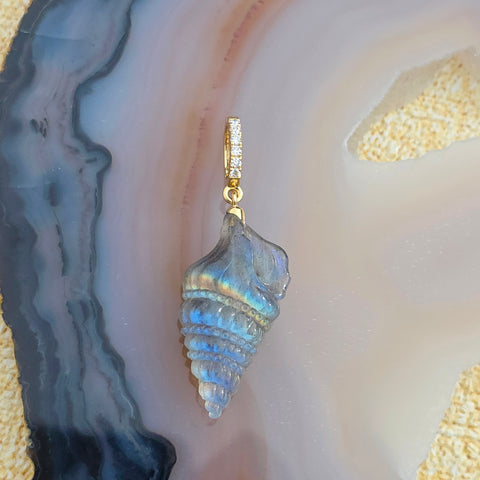14k Solid Gold Handcarved Labradorite Seashell Pendant | Indulgems