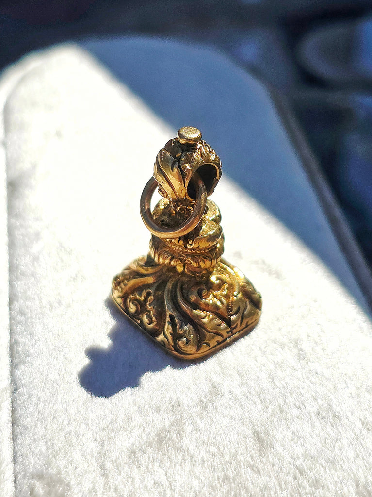 Antique 15K Yellow Gold Seal with intricate Citrine carving | Indulgems