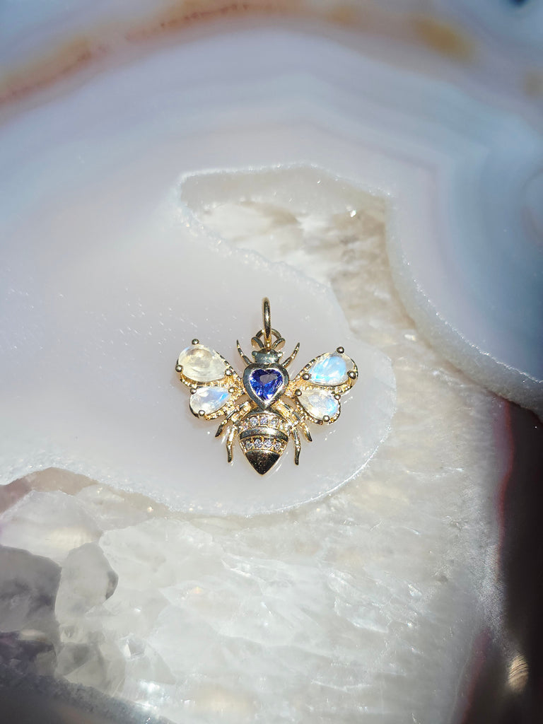 14K Yellow Gold Honey Bee Charm in Heart Shape Tanzanite, Rainbow Moonstone & Diamond Gemstone Pendant