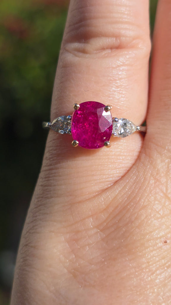 18k Solid Gold No Heat Ruby & Diamond Ring Size 7 | Indulgems