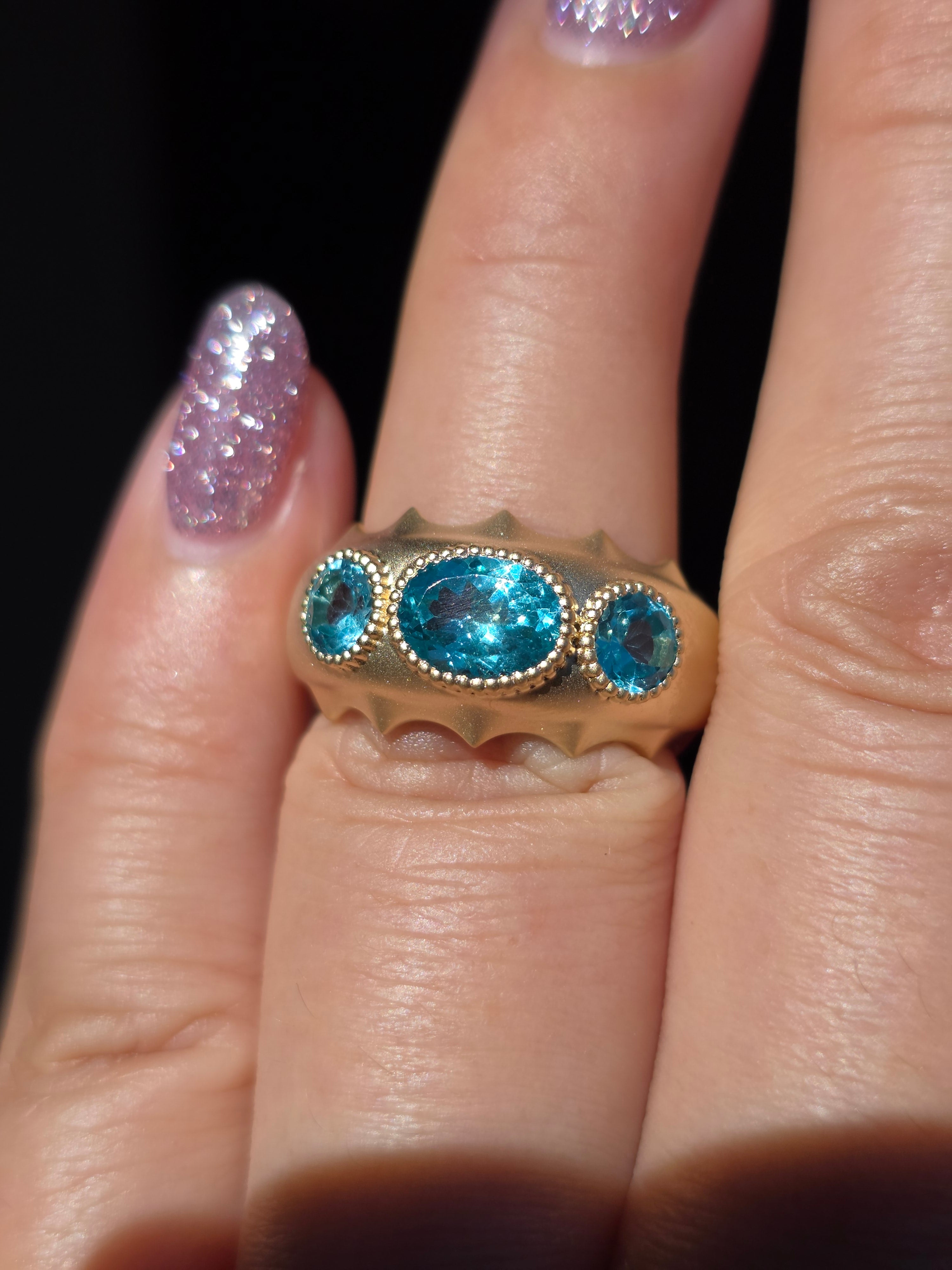14k Yellow Gold Apatite Gemstone Band Ring Size 7 | Indulgems | Aurora