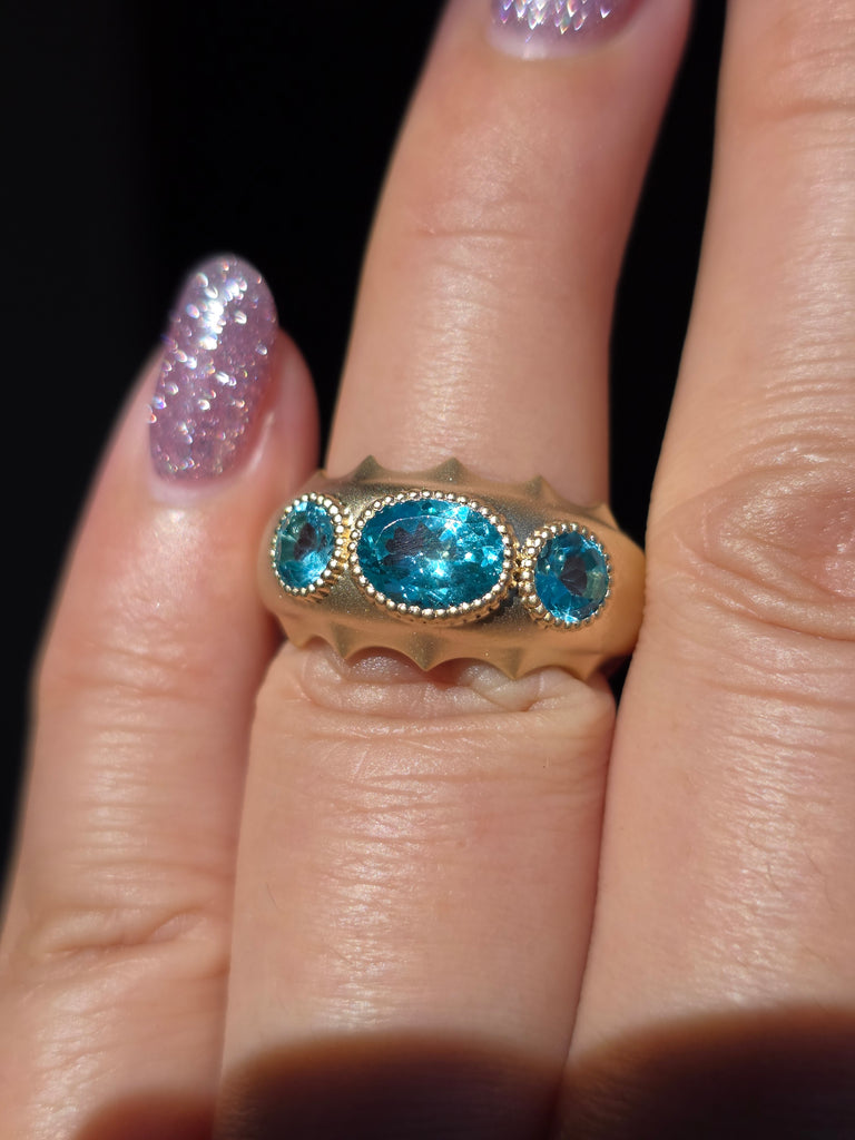 14k Yellow Gold Apatite Gemstone Band Ring Size 7 | Indulgems | Aurora