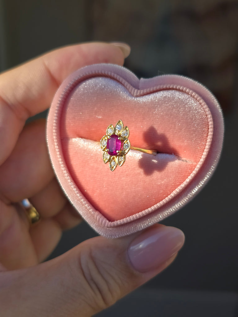 18k Solid Gold Ruby Vintage Ring Size 7| Indulgems