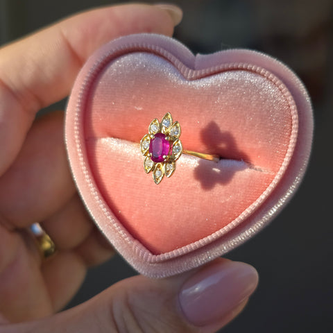 18k Solid Gold Ruby Vintage Ring Size 7| Indulgems