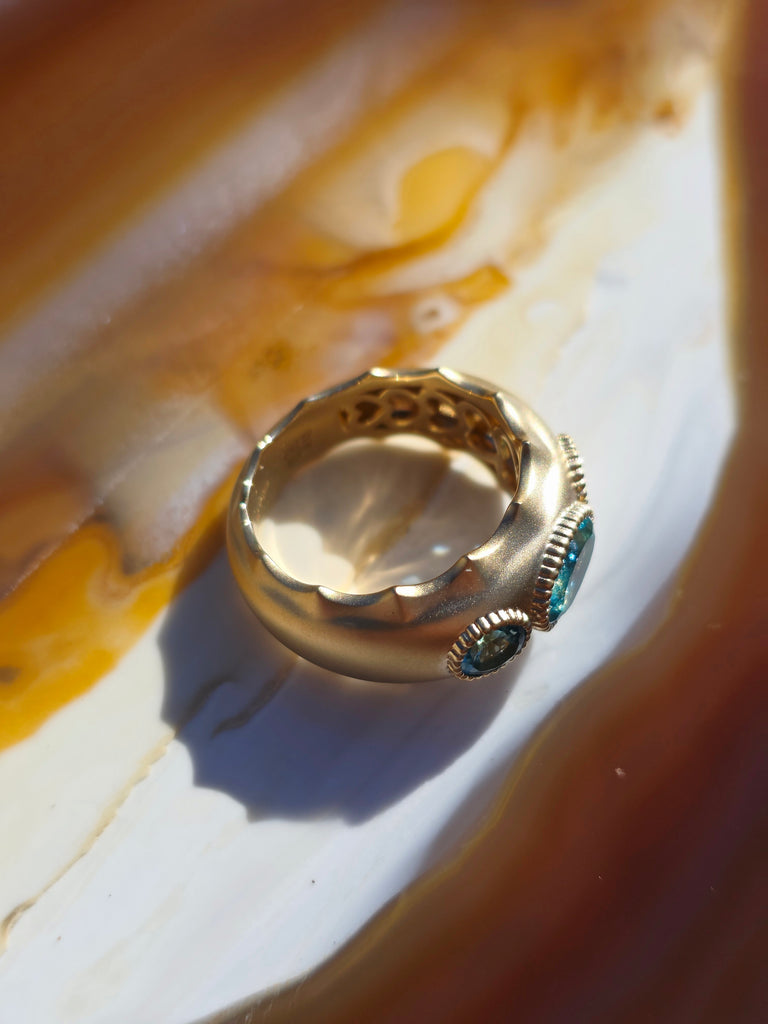 14k Yellow Gold Apatite Gemstone Band Ring Size 7 | Indulgems | Aurora