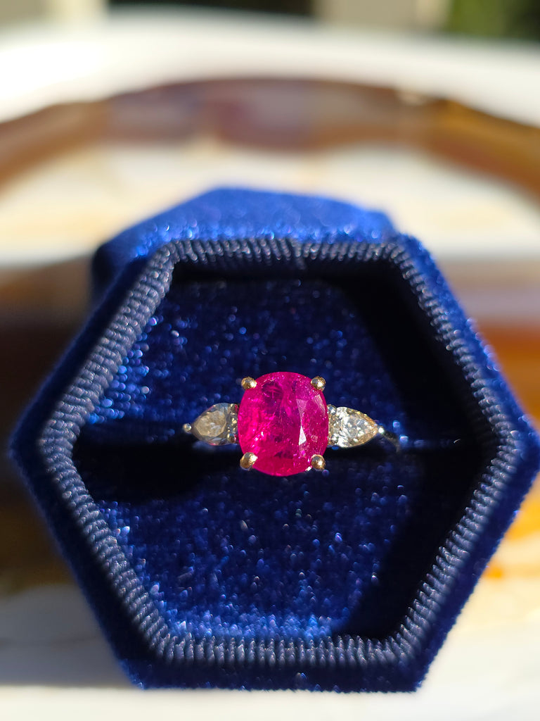 18k Solid Gold No Heat Ruby & Diamond Ring Size 7 | Indulgems