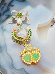 18k Yellow Gold Antique Double Heart Chrysoprase & Pearl Brooch | Indulgems