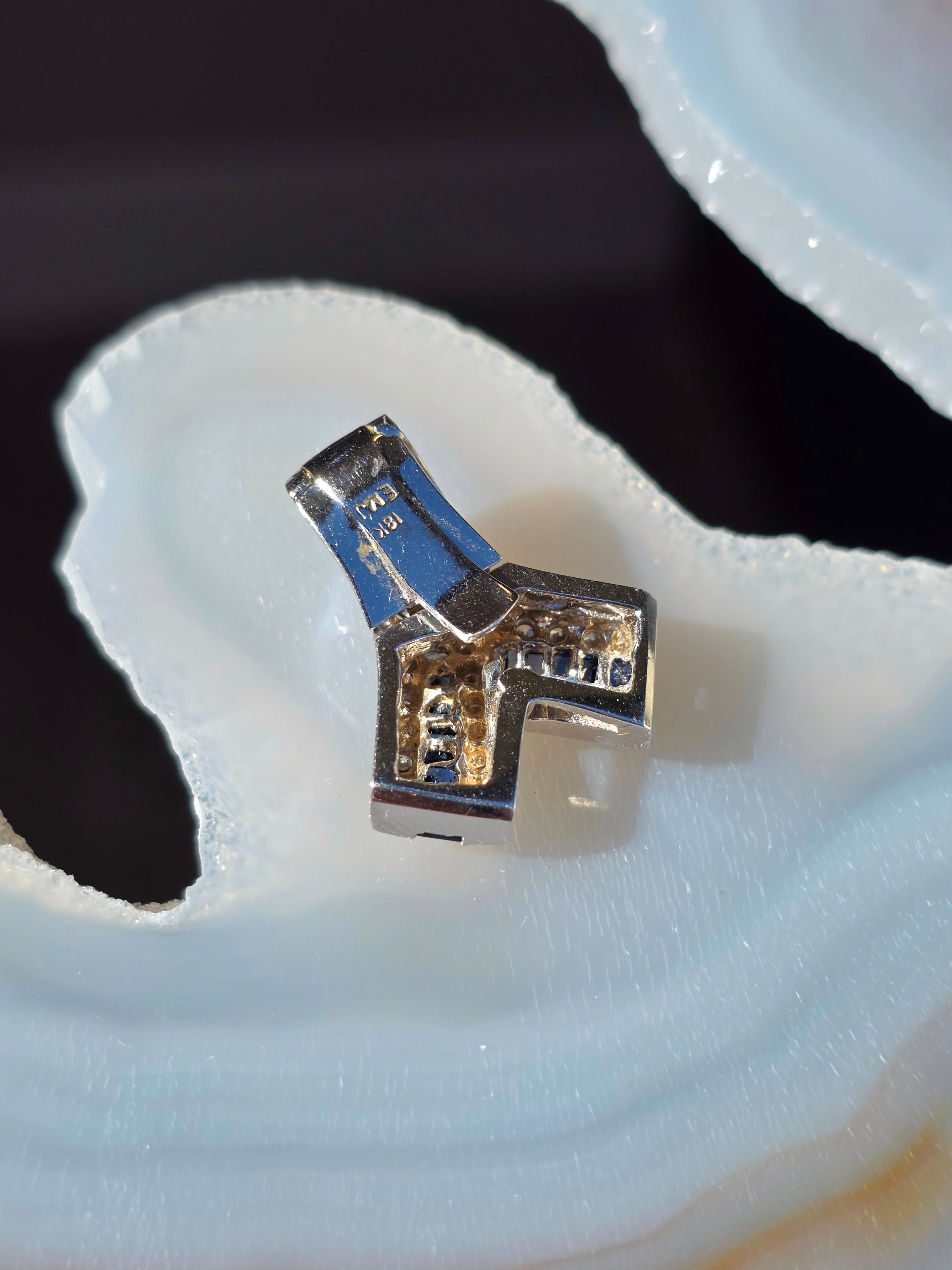 18k White Gold Blue Sapphire & Diamond Vintage Pendant Clip | Indulgems