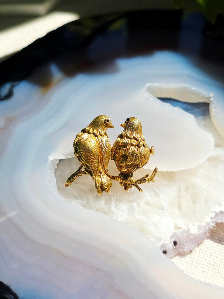 18k Solid Gold Vintage Les Inseparables Lovebirds Brooch | Indulgems