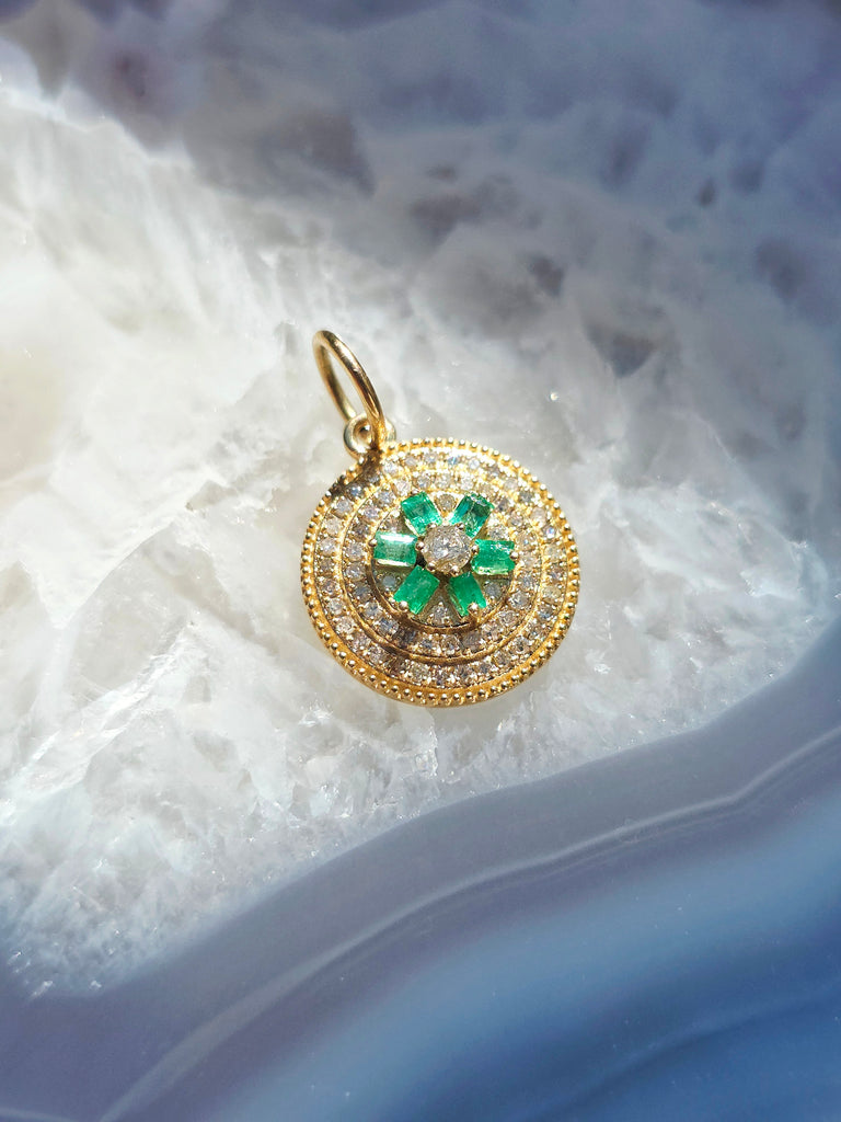 14k Yellow Gold Emerald & Diamond Round Disc Charm | Indulgems