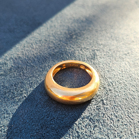 18k Solid Gold Donut Ring Band by Piaget | Indulgems | Antique Vintage Jewelry