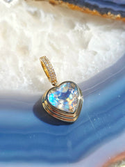 18k Solid Gold Madagascar Rainbow Moonstone Heart Pendant | Indulgems