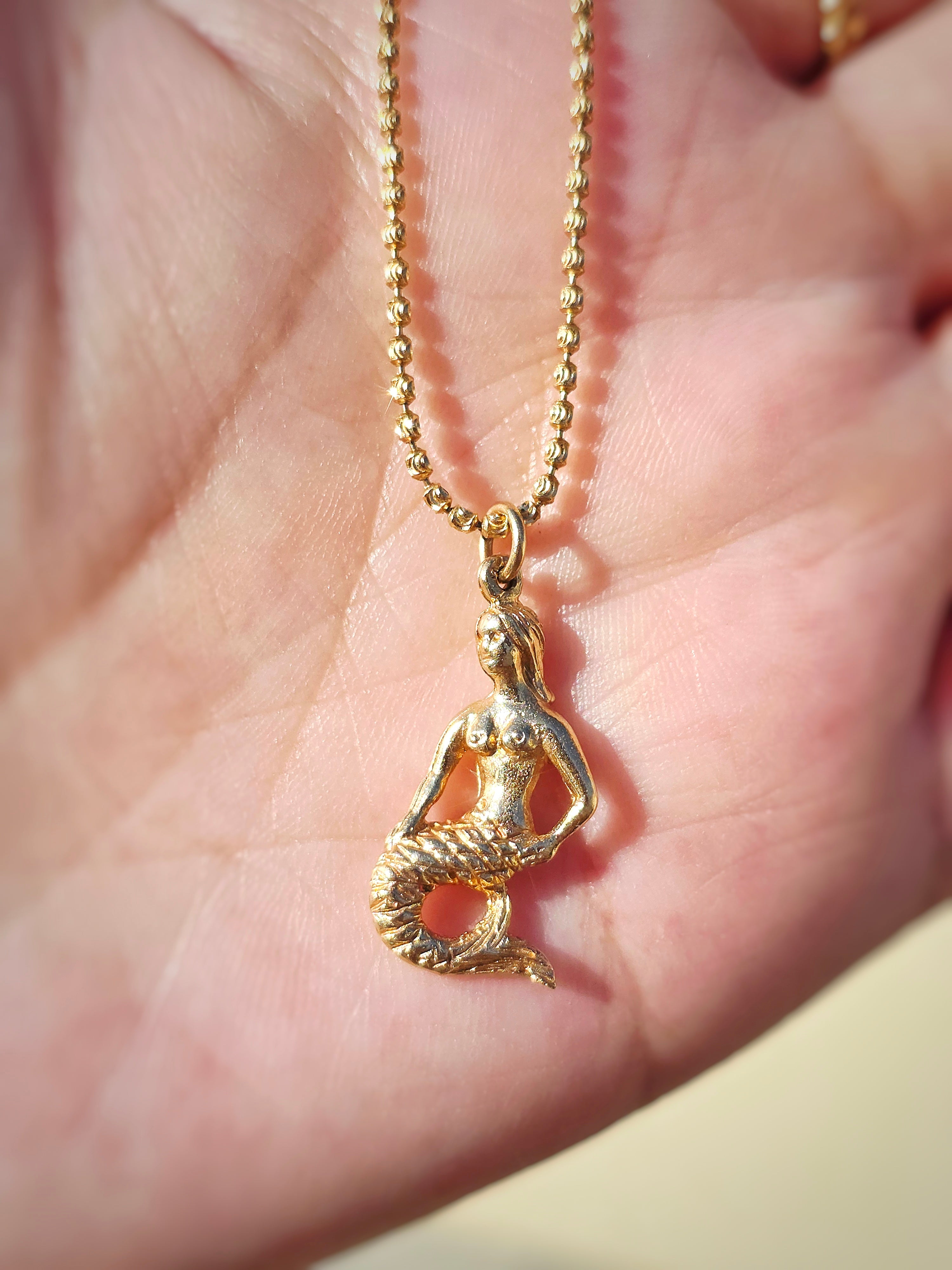 9k Yellow Gold Vintage Antique Charm | Indulgems