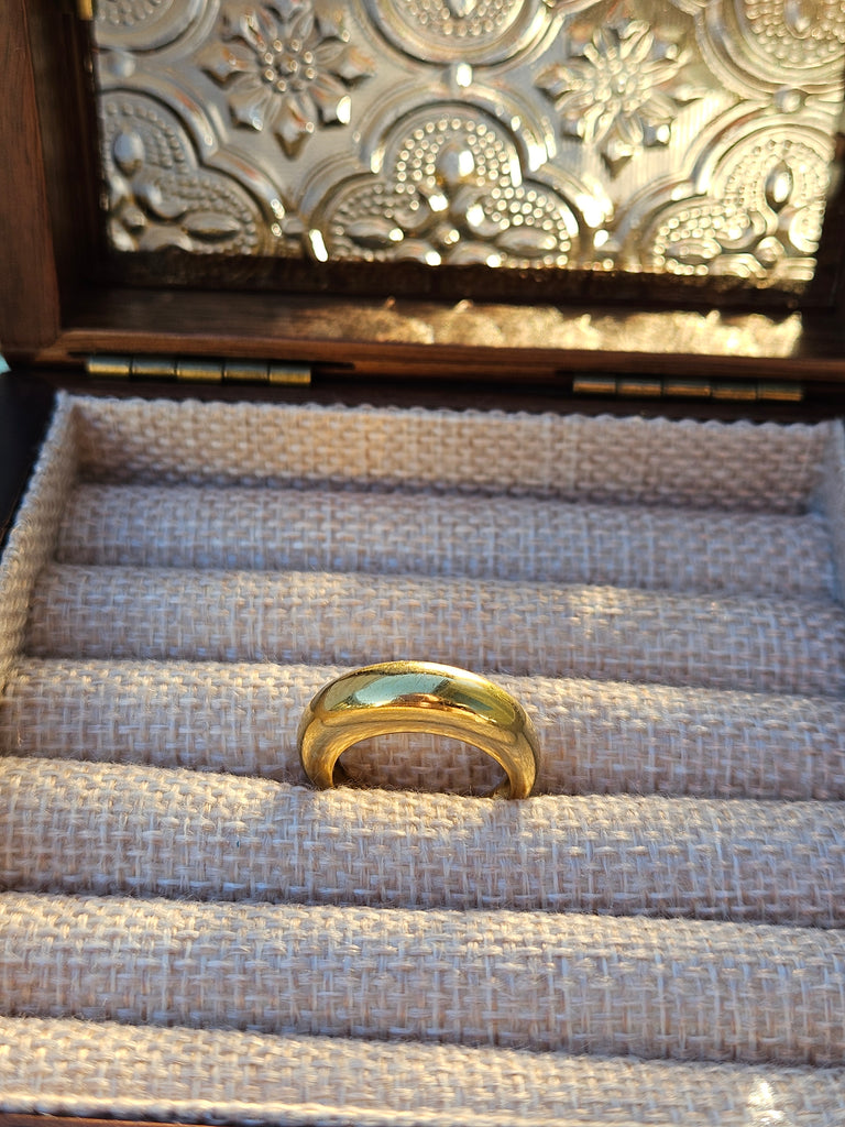 18k Solid Gold Donut Ring Band by Piaget | Indulgems | Antique Vintage Jewelry