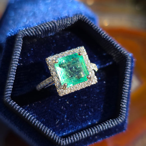 18k Solid Gold 2.2ct Columbian Emerald Diamond Ring Size 7 | Indulgems