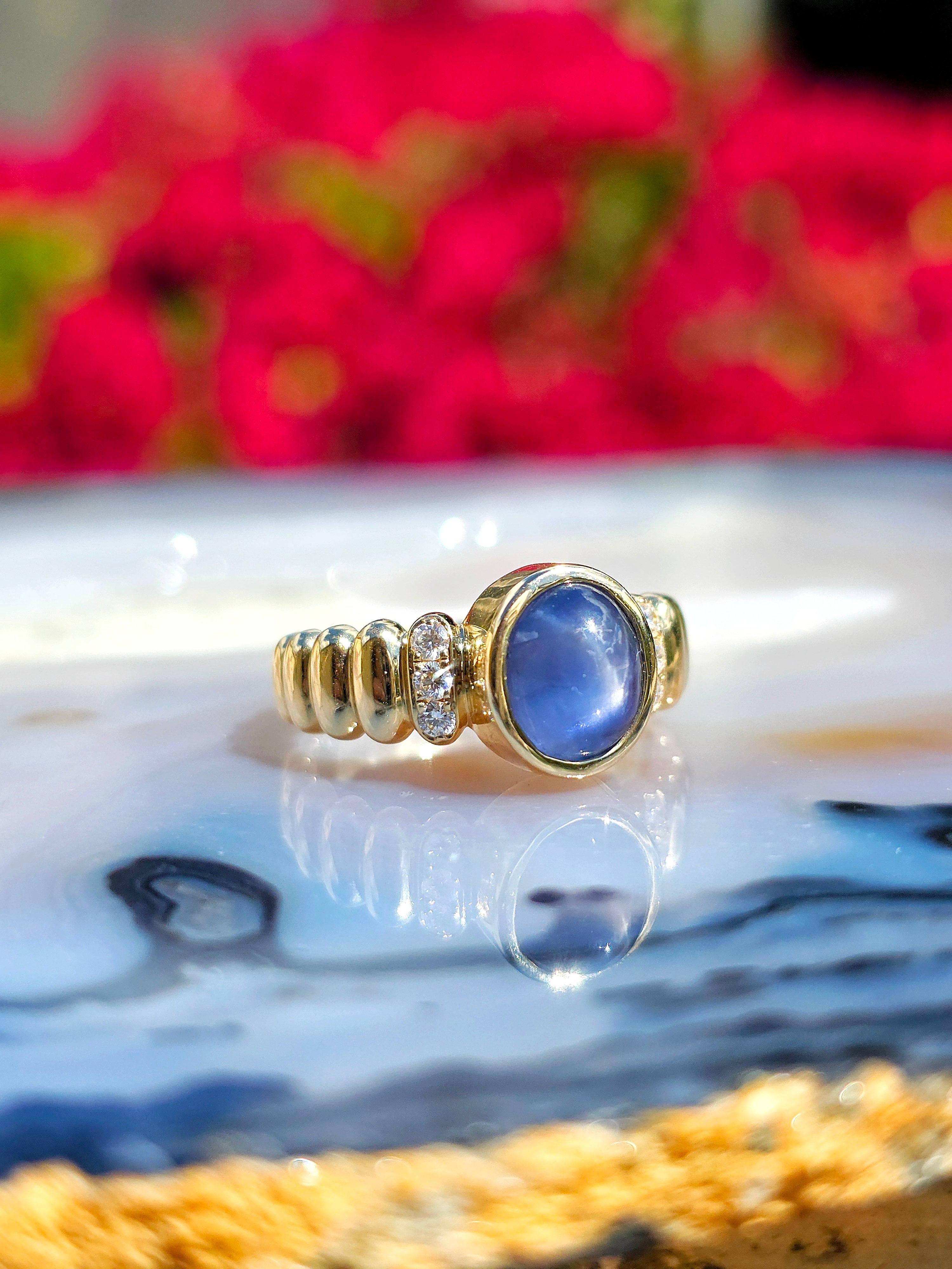 14k Yellow Gold 4.5ct Star Sapphire Cabochon Ring Size 10 | Indulgems | Emma