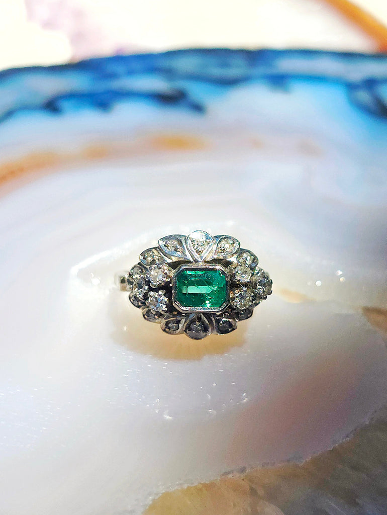 14k White Gold Emerald & Diamond Ring sz 8.5 | Indulgems