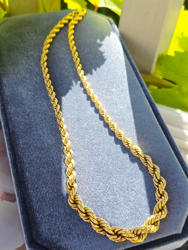 18k Yellow Gold Vintage Graduating Rope Chain Necklace | Indulgems