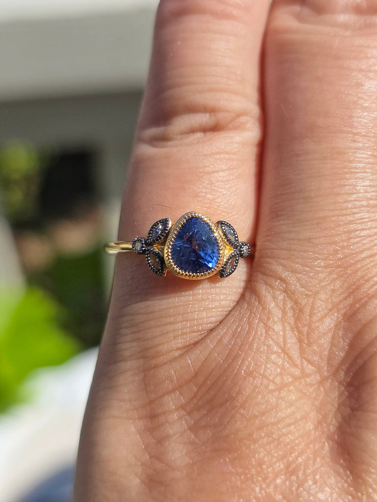 18k Yellow Gold Gemstone Laurel Rings Sz 7 | Indulgems