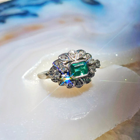 14k White Gold Emerald & Diamond Ring sz 8.5 | Indulgems