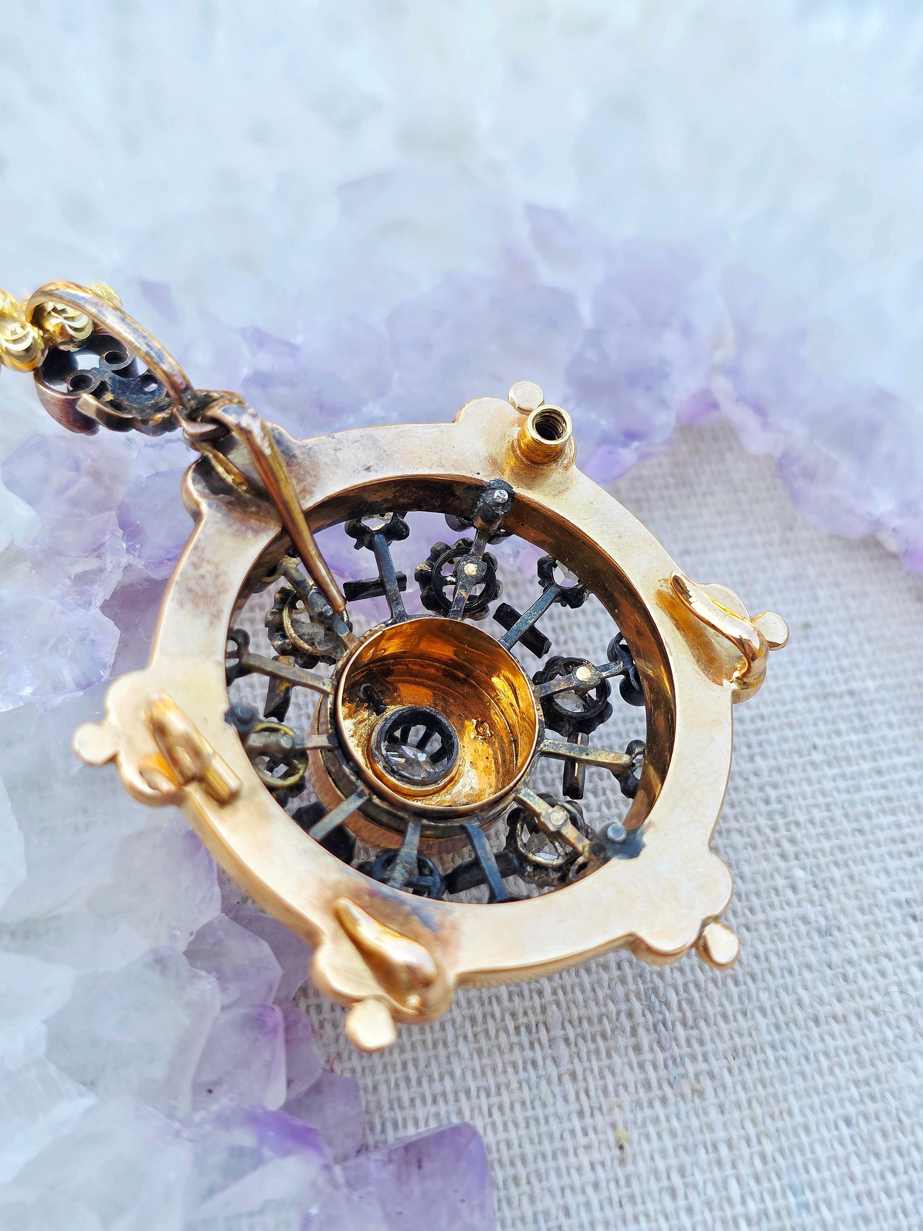 18k Solid Gold & Silver Antique Diamond Pendant | Indulgems