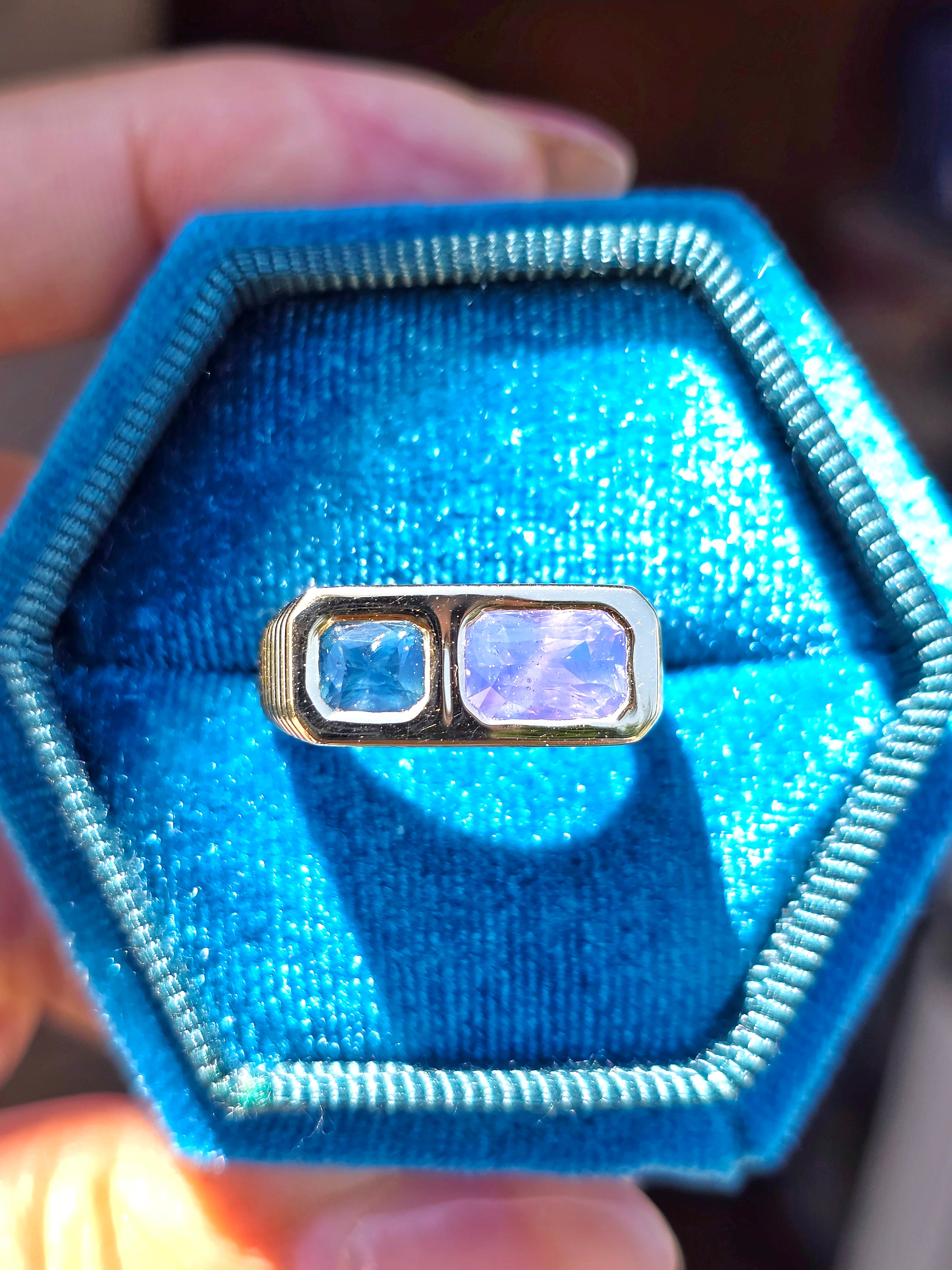 14k Yellow Gold Teal Lilac Sapphire Ring Size 8 | Indulgems | Duality