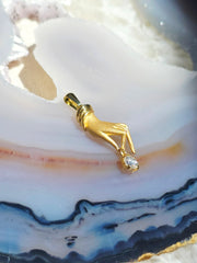 18k Solid Gold Hand Motif Diamond Solitaire Pendant | Indulgems