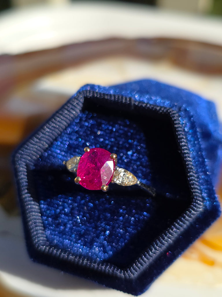 18k Solid Gold No Heat Ruby & Diamond Ring Size 7 | Indulgems