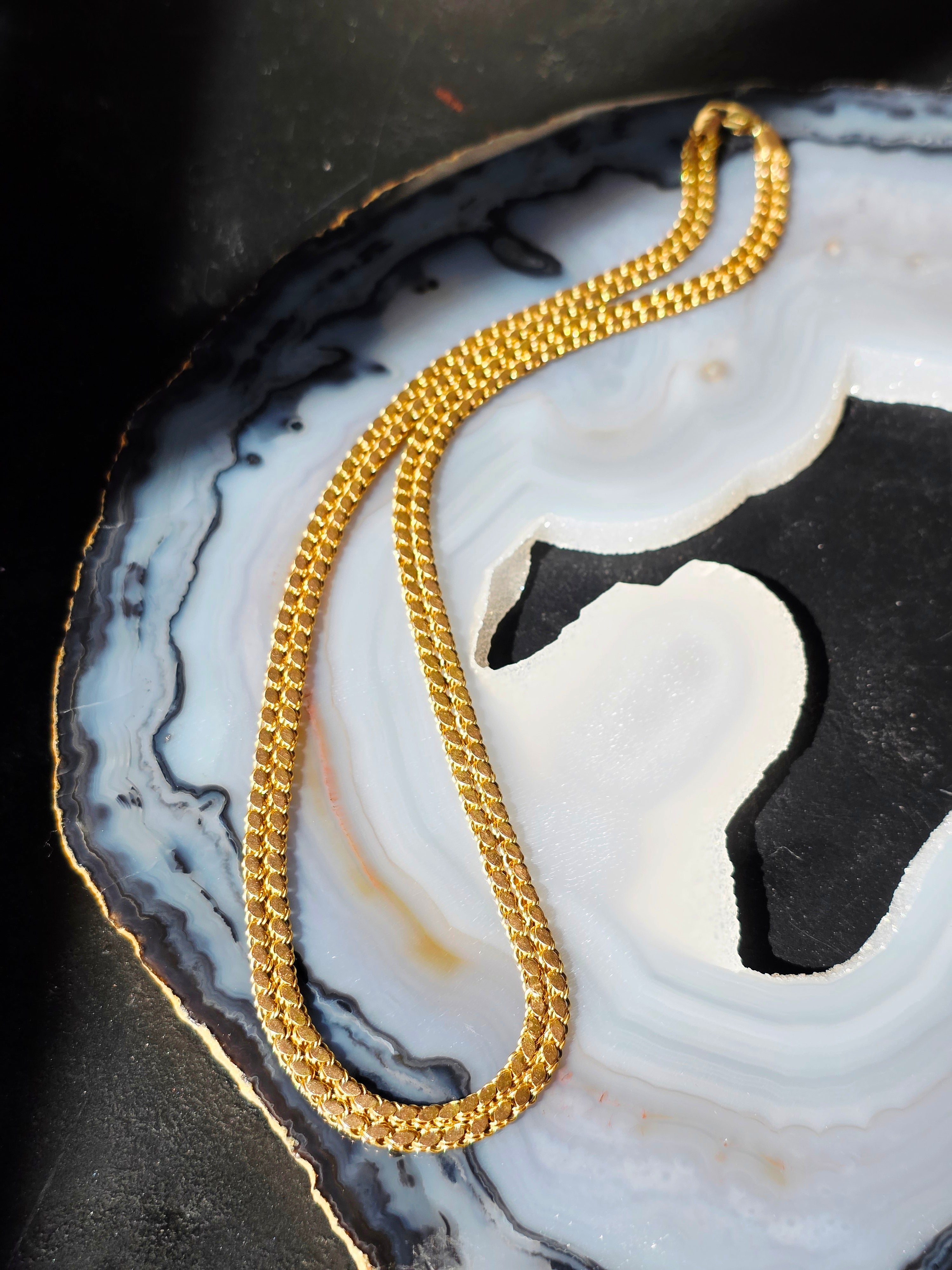 14k Yellow Gold Vintage Chain Necklace | Indulgems